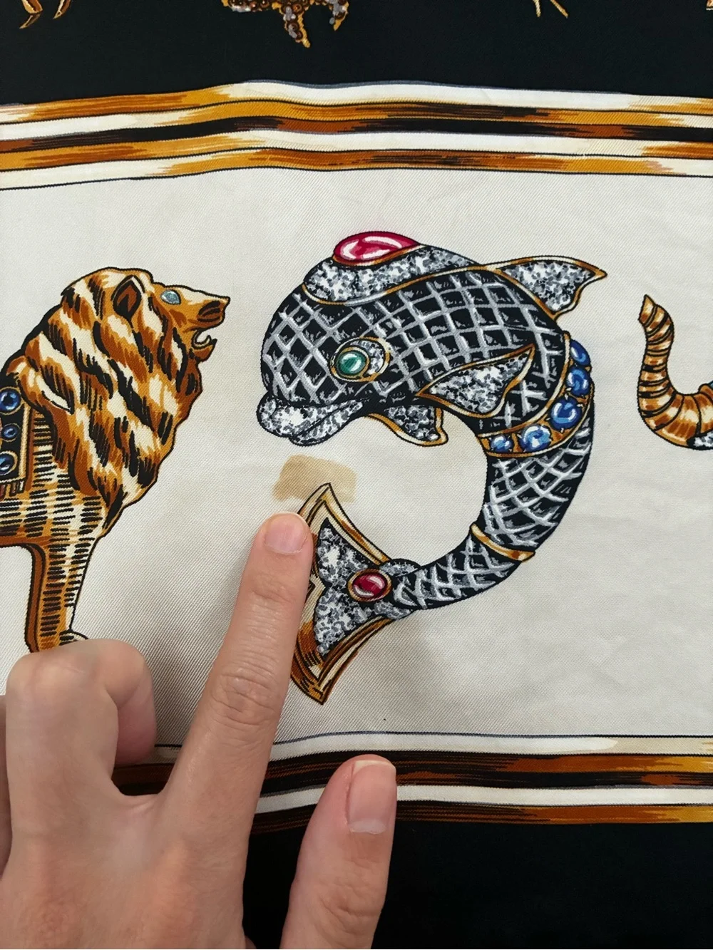 Jewelry Les Bijoux Animal Motif Brooches Novelty Scarf Rare By Danielle Nicole